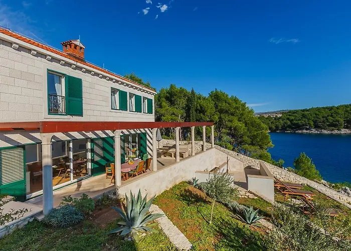 Osibova Villa Milna (Brac)
