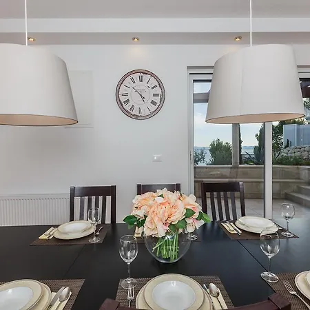 Osibova Milna (Brac)